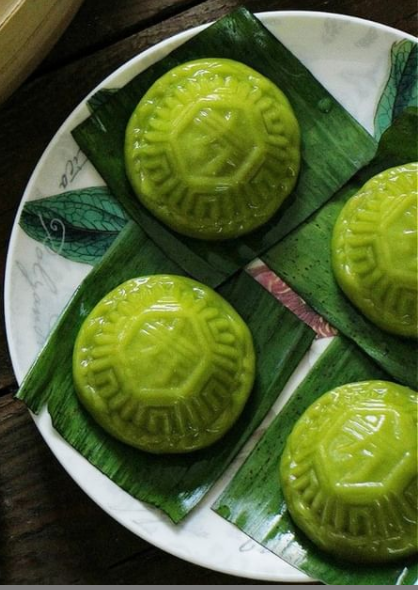 Fu Lai Tang Kuih Pandan Ang Ku Kuih